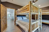 Secluded Marathon Hideaway w/ Fire Pit + Views! - Balkoner