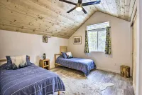 1 Mi to St Marys Glacier Trail: Modern Mtn Cabin! - 3-Star
