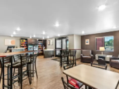 Sonesta Simply Suites Avondale Hotels in Avondale