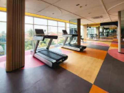 Ayoye Comfort Stay Homey 2 Bedroom Space – only 7 Min Walk to LRT Cikunir 1