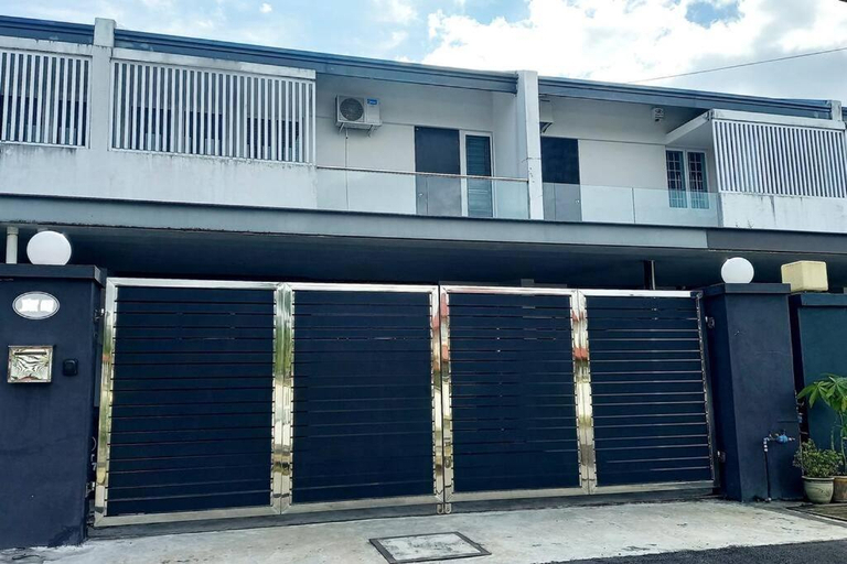 Sibu Double Story House No Smoking No Wedding Acts Hotels in Sibu