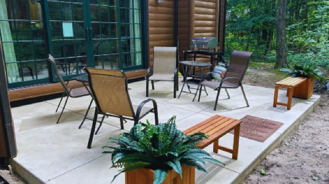 Scenic Woodlands and Nearby Adventure - Charming Cozy Retreat