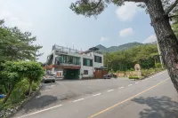 Jecheon Super 23 Pool Villa