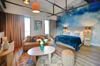 Walnut Bistro & Suites - Apartments
