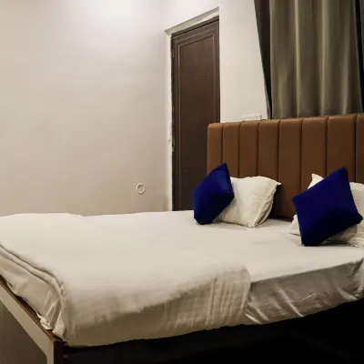 Mosaic Hostel Varanasi Hotels near Ramnagar Fort