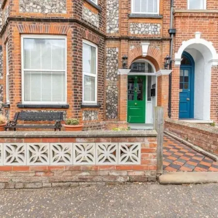 Apartment 1 Beverley House
