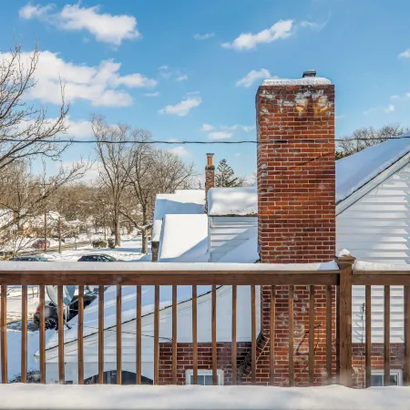 Cincy Area Bungalow w/ Deck & Yard, Pets Welcome!
