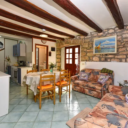Charming Home With Pool in Barbariga