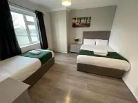 Newcastle Townhouse - Condos