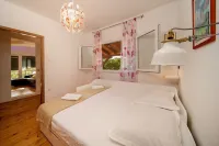 Apartments Milica