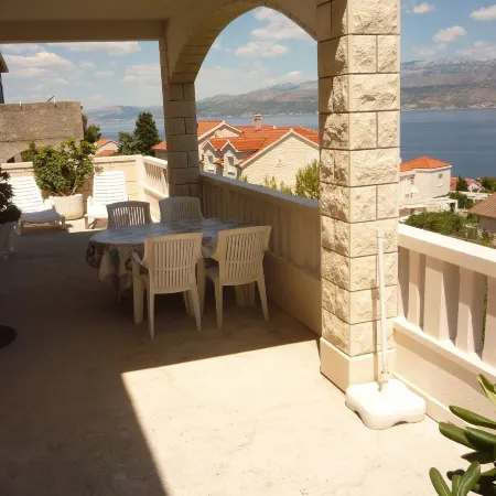 Apartment Juri Hotels in Postire