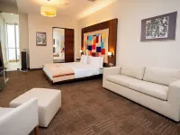 Landmark Hotel Baku Hotels near Freedom Square