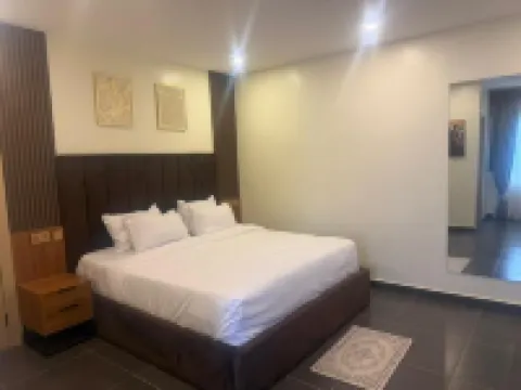 C & C Luxury Suites Hotels in 