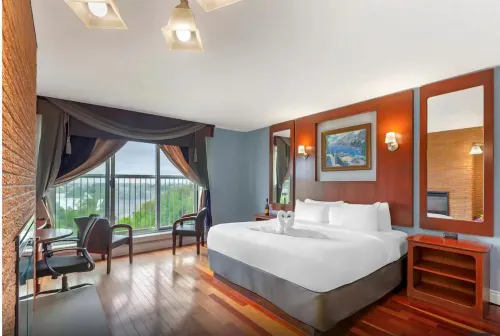 Quality Hotel Fallsview Cascade