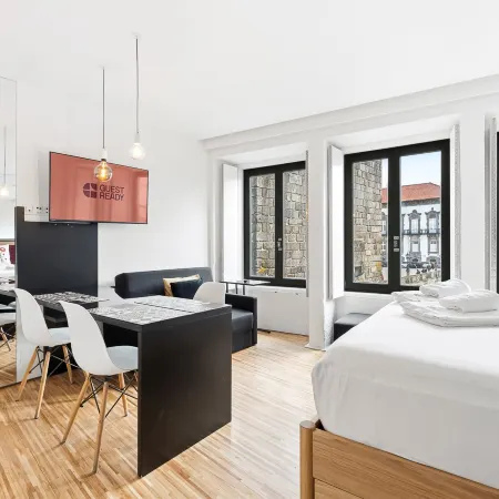 GuestReady - Cathedral Design Apartments -Clérigos