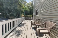Water Views - 3 Min Walk to Private Beach - Luxury 5-Star Rated Beach House