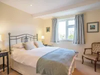 Ty Woms - Pet friendly