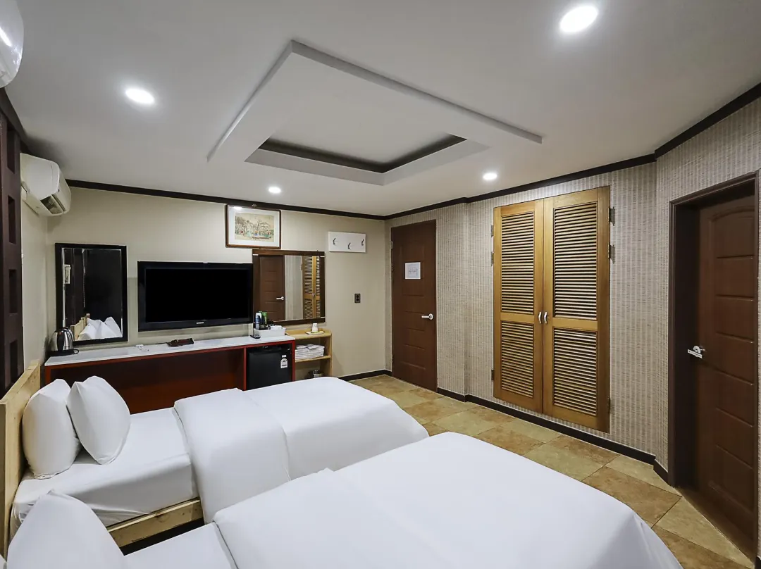 Boryeong Crown Motel - 보령시