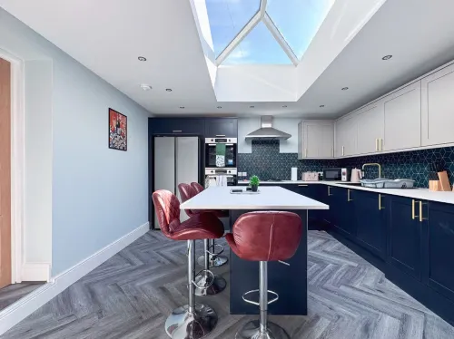 6 Bedroom Victorian Townhouse in Central Harrogate - 3-Star