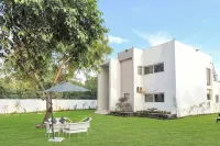 Alaya Stays Ratikara Ullaas 2BHK Pool - Villas