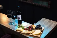Lou Luxe- Speakeasy, Epic Arcade, Hottub & FirePit - Jacuzzi