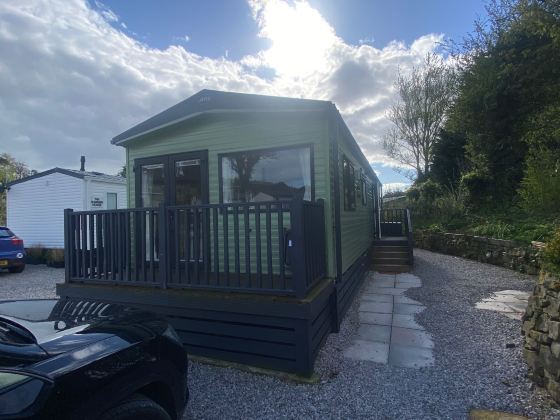 Coworth Deluxe Cabin With Garden