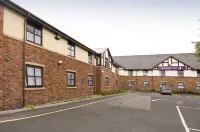 Premier Inn Solihull (Hockley Heath, M42) - 3-Star