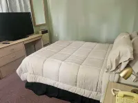 Chewelah Creek Inn Hotels in Stevens County