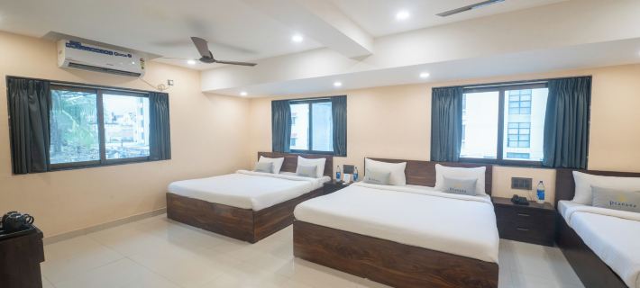 Hotel Pravasa Stay, Shirdi Hotels in Ahmednagar