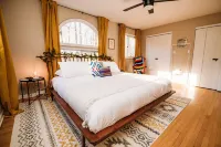 Poconos Retreat | A Vintage Gem - 3 estrellas