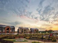 Amazing 1BR With River View in Waterfall-midrand Hotels in Midrand