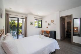 Yuli Hotel