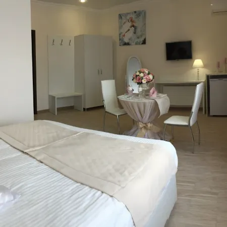 Art Hotel Отели в г. Тихорецкий район