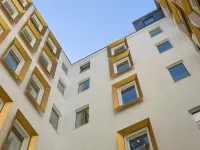 เดอะ คลาวด์ วัน เวียน-สตาทส์โอเปอร์ โรงแรมใกล้อิมพีเรียล คริปต์