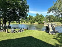 Lake It Easy...5Br Waterfront Home, Dock, Deck and Game Area