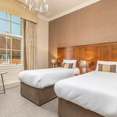 Mercure Salisbury White Hart Hotel & Apartments