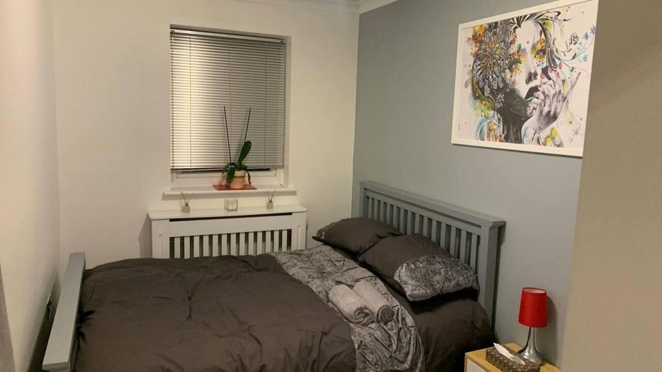 Lovely 2-Bed Apartment in Wallasey, Sleeps 4