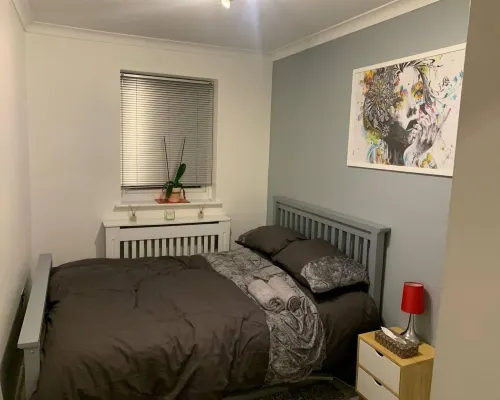Lovely 2-Bed Apartment in Wallasey, Sleeps 4 Hotels in Wallasey
