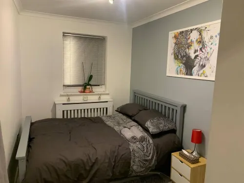 Lovely 2-Bed Apartment in Wallasey, Sleeps 4