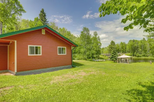 Country Vacation Rental in Mercer at Waterfall! - parking