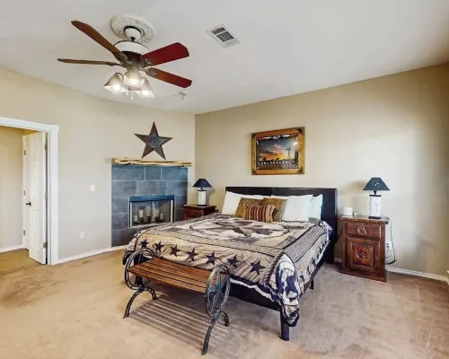 Waterfront Home With Kayak, View, Fire Pit & Wifi - Dog-friendly Hotel di Buchanan Dam