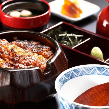 Nagoya Sakae Green Hotel Отели рядом с достопримечательностью «Станция метро Sakae»
