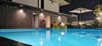 Morino Hotel Si Racha - Pools