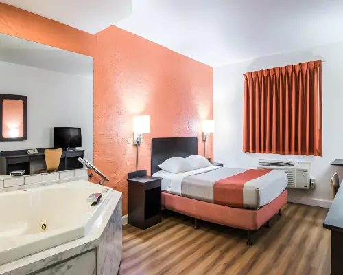 Motel 6 Naperville, IL Hotels in Naperville