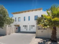 Capetown 4U Guesthouse Hotels near Paddocks shopping Centre