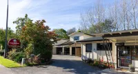 Geraldine Motels - Parking