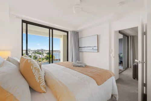 City Oasis! 2Bed-1Bath-1Car-VIEWS - Jacuzzi