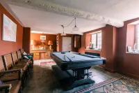 Lavish Farmhouse With Lake Gardens Pool Table - 4-Star