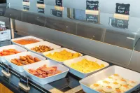 德比米克洛沃酒店，貝斯特韋斯特品質精選 - 早餐