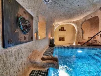 Elysion Cave Suites - Pools